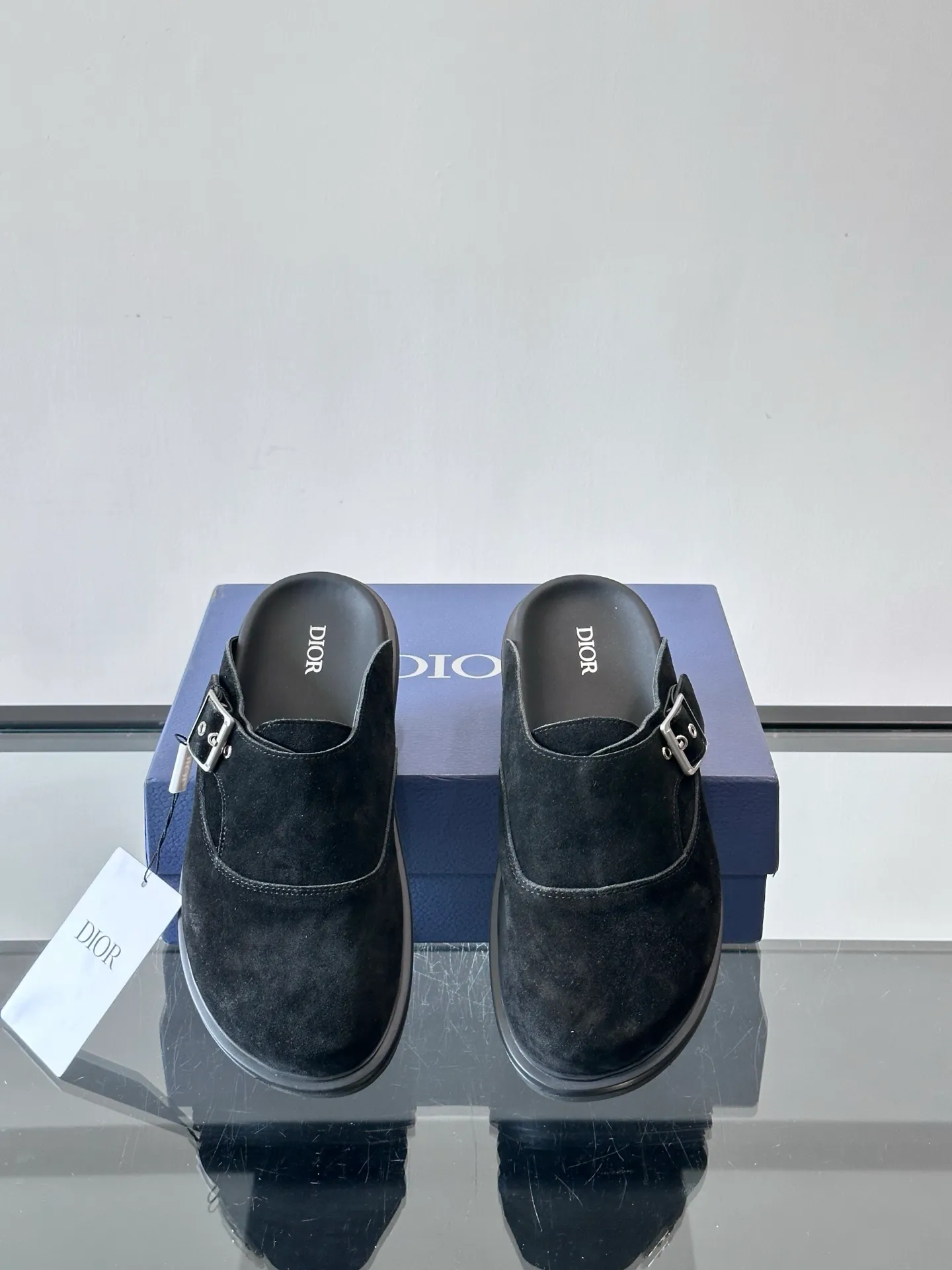 p360 "Dio＊" new men's printed toe-toe mules, classic presbyopia pattern + black EVA sole, low-key and high-end! Baotou design + metal buckle, perfect details, more comfortable and stable to wear✨, very versatile for daily outings or light luxury occasions. Oblique print is Dior's signature element. It is highly recognizable and full of fashion sense. It is a must-have for quality enthusiasts! 👟 size：38-44